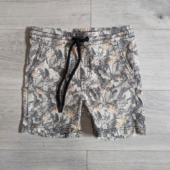 Superism Bird of Paradise Plant Print Kid Shorts 10 - Picture 1 of 5